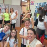 Visitantes percorrem os estandes da Semana Cultural de 2014