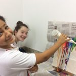 Alunos em atividade na sala de aula, em setembro