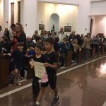 Celebração do 4º dia da Novena de Santa Rita, com alunos, pais, Irmãs Calvarianas e equipe pedagógica