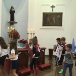 Imagem de Santa Rita na igreja durante a novena