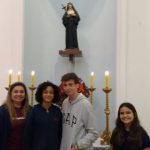Imagem de Santa Rita na igreja durante a novena