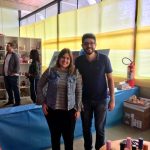 Famílias com trajes juninos posam para foto na Festa Junina 2019