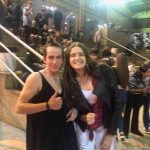 Famílias com trajes juninos posam para foto na Festa Junina 2019
