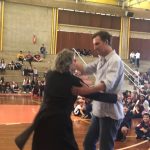 Aluno participa da apresentação da Orquestra Sinfônica de Campinas no colégio