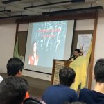 Alunos apresentam no palco durante a Semana de Nossa Senhora do Calvário