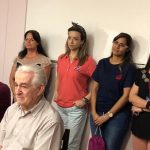 Participantes da Semana de Nossa Senhora do Calvário reunidos no colégio