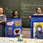 Participantes da Semana de Nossa Senhora do Calvário reunidos no colégio