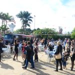 Público nas barracas e mesas do Arraiá do Coração