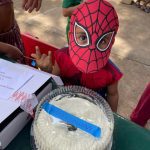 Materiais preparados para a atividade de Carnaval no colégio