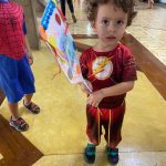 Crianças da Educação Infantil fantasiadas no Carnaval no Coração