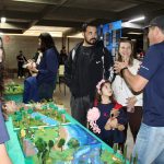 Alunos apresentam a maquete do seu projeto na Mostra Cultural