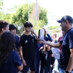 Alunos em atividade na área externa durante a Mostra Cultural