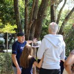 Alunos em atividade na área externa durante a Mostra Cultural