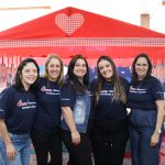 Educadoras do colégio no estande da Mostra Cultural