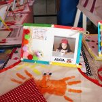 Trabalhos e objetos produzidos pelos alunos, expostos na Mostra Cultural
