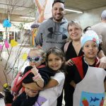 Famílias visitam a Mostra Cultural