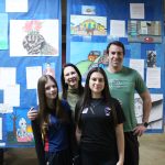 Famílias visitam a Mostra Cultural